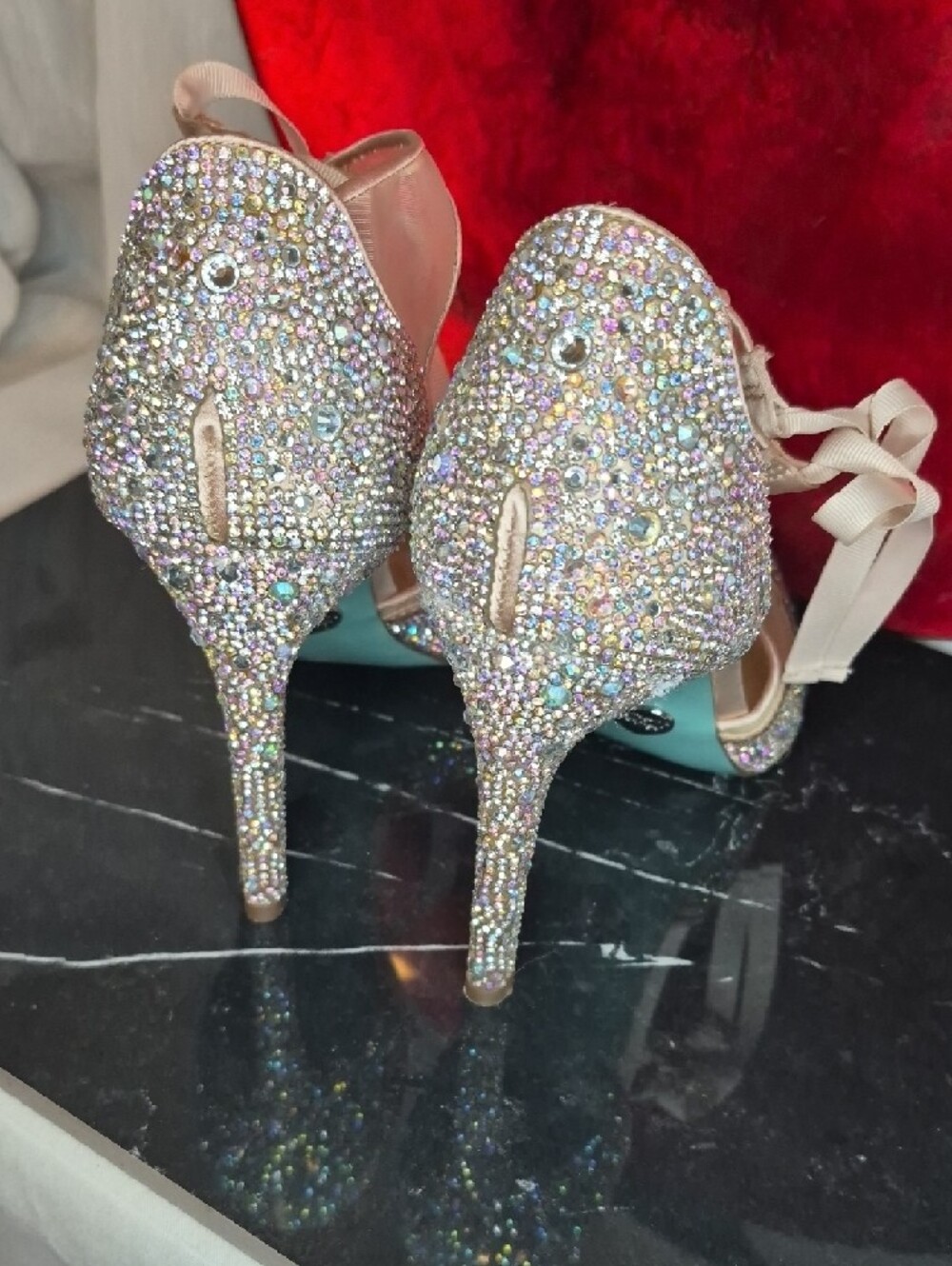 WS43- Betsey Johnson Sparkling Cream Crystal Pointed-Toe Heels - sz 10 - Picture 6 of 12